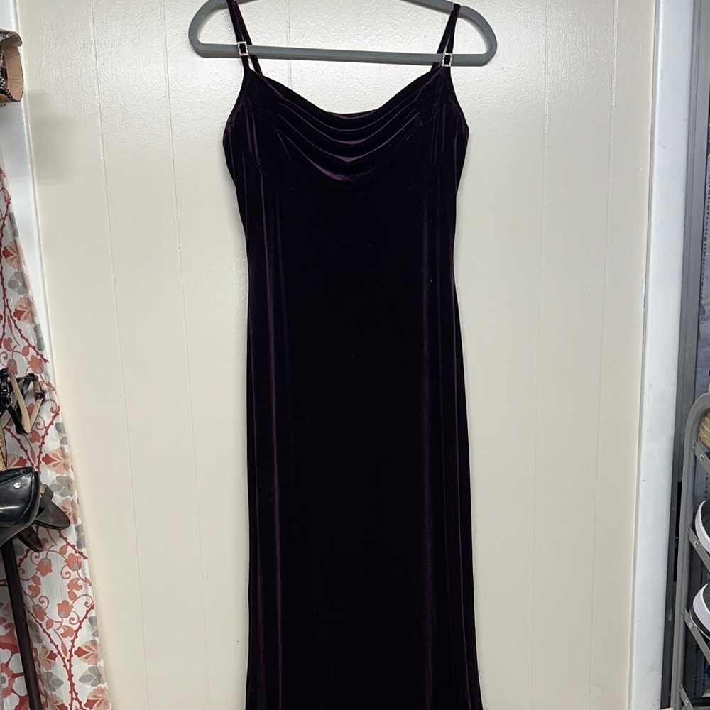 All that Jazz Spaghetti Strap Elegant Velvet Dress in Deep Purple